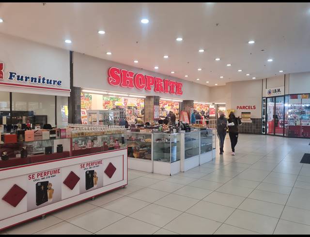 84M² RETAIL RENTED IN HALFWAY HOUSE